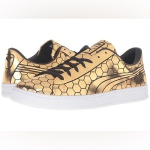 Puma Casual Sneaker. Puma Basket Classic Gold Metallic Puma Sneakers